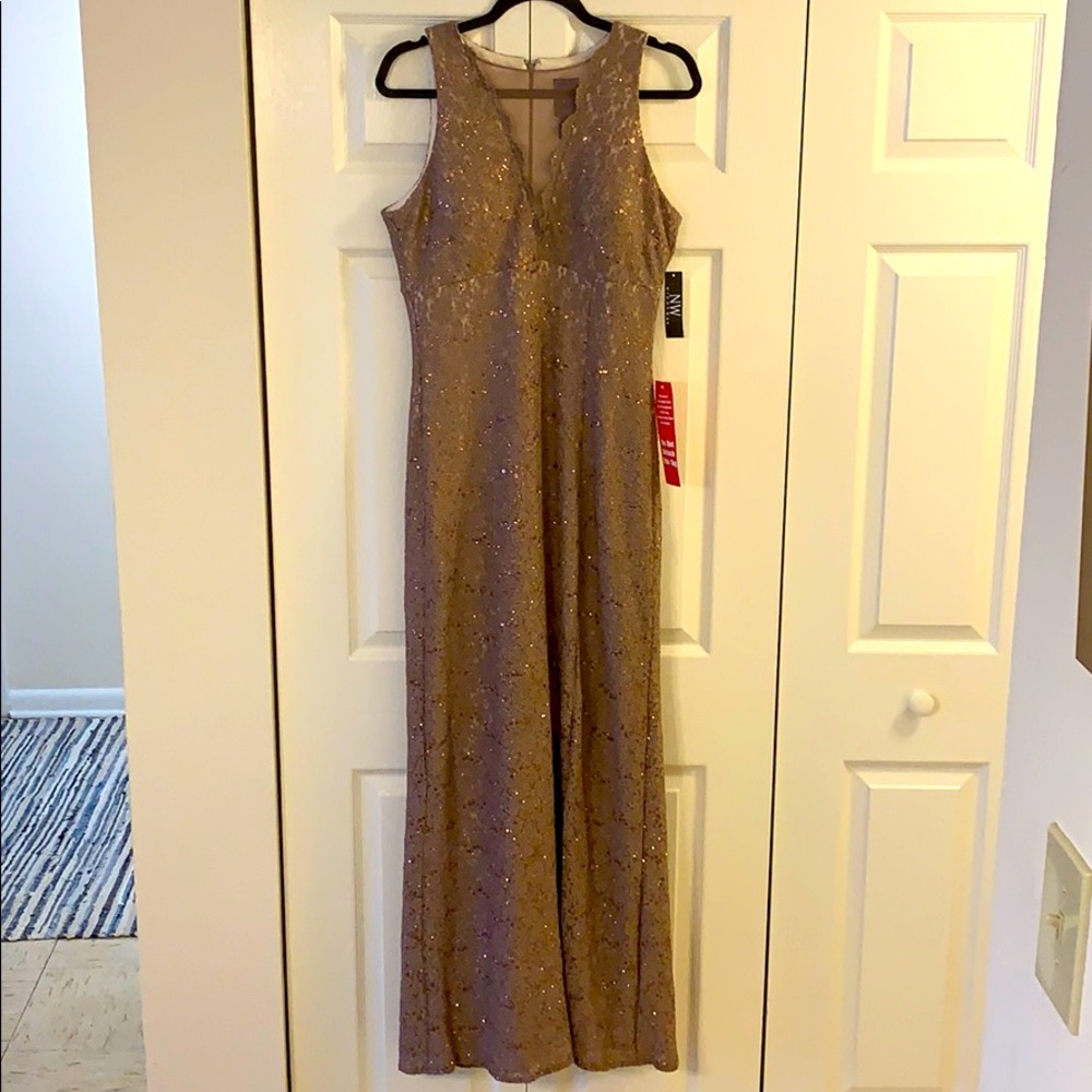 NWT Gorgeous Gown!!!